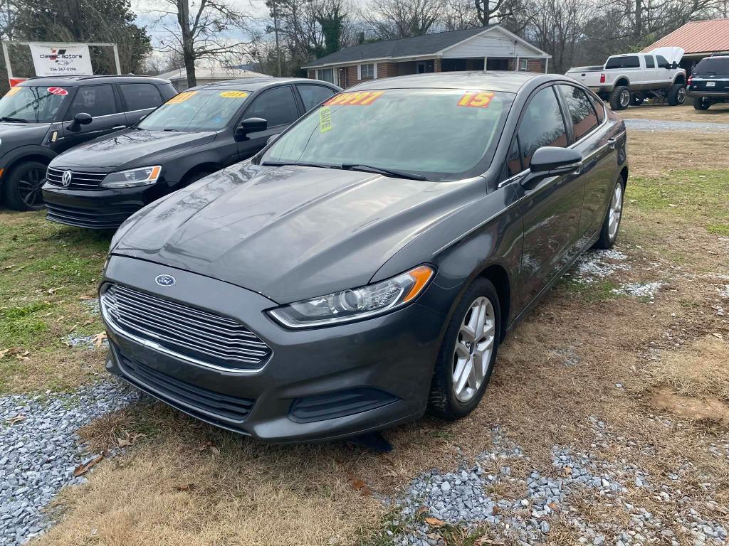 2015 Ford Fusion SE FWD's photo